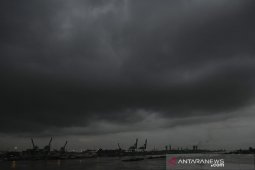 Hari ini, Hujan diprakirakan turun di sejumlah kota besar