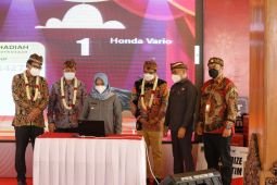 Permudah layanan, Ning Ita luncurkan pembayaran PBB via "marketplace"