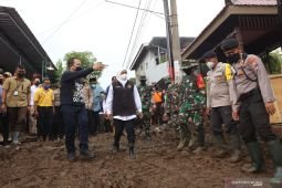 Bupati Jember sebut penyebab banjir bandang karena sampah dan pendangkalan sungai