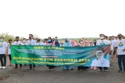 Deklarasi di pantai, Komunitas Milenial Probolinggo dukung Muhaimin Iskandar capres