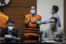 KPK panggil tiga saksi kasus suap penanganan perkara di PN Surabaya