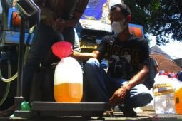 Disperindag Malang pasok minyak curah ke sejumlah pasar