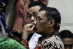 Barang rampasan mantan Bupati Tulungagung Syahri Mulyo dilelang