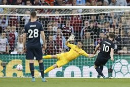 Liga Inggris: Imbang lawan Aston Villa, Burnley keluar dari zona degradasi