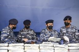 TNI AL musnahkan 179 kilogram kokain