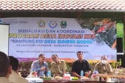 Politeknik KP Sidoarjo lirik potensi budi daya koi di Sumberdodol Magetan
