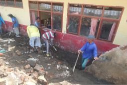 Bangunan sekolah rusak terdampak banjir di Jember bertambah