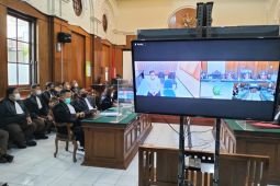 JPU bacakan dakwaan lima terdakwa kasus kerusuhan Kanjuruhan secara bergantian