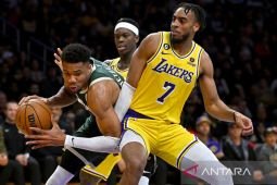 NBA: Absennya LeBron James, Lakers kalah dari Bucks 106-115