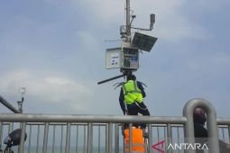 BMKG sarankan nelayan di Jatim tak melaut saat muncul awan gelap