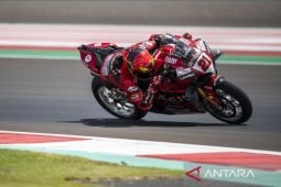 WSBK 2023: Pebalap Rinaldi target salip Bautista dan naik podium di musim 2023
