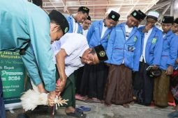 Ngaji Fiqih, relawan KMJT ajarkan santri sembelih halal