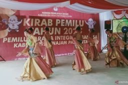 Tari adat warnai estafet Kirab Pemilu 2024 di titik nol IKN