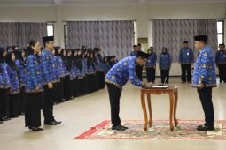 Lantik 588 ASN, Bupati Jember sebut kekuatan baru untuk layani masyarakat