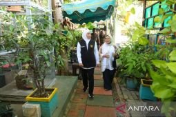 Gubernur Khofifah apresiasi Kampung Mandiri Kedung Baruk Surabaya
