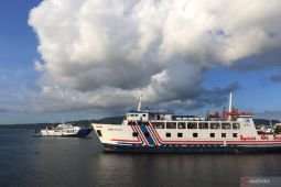 Waspadai gelombang hingga enam meter di jalur penyeberangan Bali