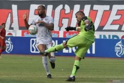 Liga 1:  Arema main imbang 2-2 hadapi 10 pemain Persija