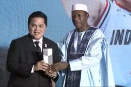 Baim Wong apresiasi prestasi Erick Thohir terkait penghargaan FIBA