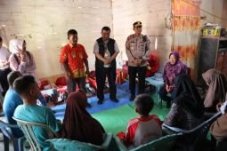 Menteri Risma beri dukungan psikologis korban rudapaksa Bojonegoro
