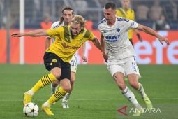 Liga Jerman: Brandt selamatkan Dortmund dari kekalahan ketika imbangi Frankfurt 3-3