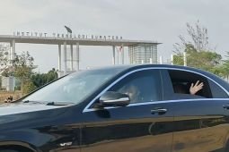 Jokowi awali kunker di Lampung lewati Jl Ryacudu dan Tol