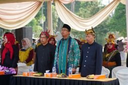 Bupati Sidoarjo minta guru jaga profesionalisme