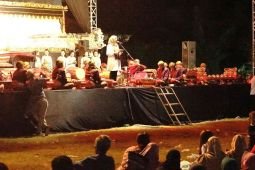 Ribuan warga Banyuwangi terima SK Biru dari Presiden Jokowi
