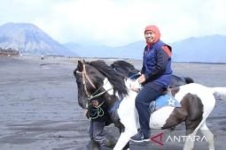 Khofifah isyaratkan merapat ke kubu Prabowo-Gibran sebagai tim pemenangan