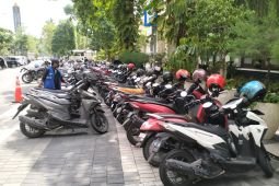 Pemkot Surabaya awasi praktik parkir liar cegah kebocoran PAD