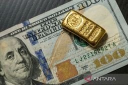 Nilai emas melemah seiring penguatan indeks dolar AS