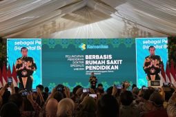 Jokowi katakan pemenuhan dokter spesialis dukung bonus demografi RI