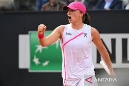 French Open: Swiatek menang atas Osaka