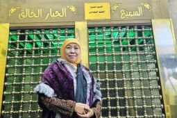 Muhibah Khofifah di Baghdad (3): Ziarah ke makam ahli tasawuf, dapat hadiah selendang Kiswah
