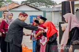 Pemkab Pamekasan salurkan hibah pada koperasi usaha mikro