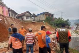 BPBD Lebak catat ribuan rumah terdampak banjir, longsor, pergerakan tanah