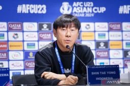 Coach Shin bercerita kedekatannya dengan pelatih timnas Vietnam