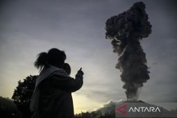 Gunung Ibu di Halmahera naik status jadi Awas