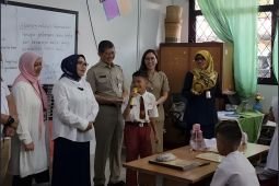 Prabowo terima apresiasi dari siswa SD penerima MBG di Ciracas lewat pantun