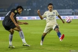 Liga 1: Kondisi Rachmat Irianto masih dalam pemantauan
