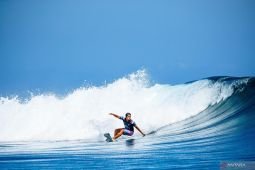 Peselancar Rio Waida lolos ke babak 32 besar Pipe Pro Hawaii