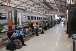 KAI Madiun sediakan 11.440 kursi tambahan untuk Angkutan Lebaran 2025