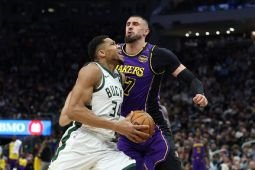 NBA: Bucks tumbangkan Lakers 126-106