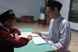 Inspirasi semangat berkarya dan dakwah dari seorang tuna netra