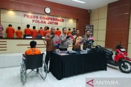 Polda Jatim tangkap 12 orang sindikat pencurian kendaraan bermotor