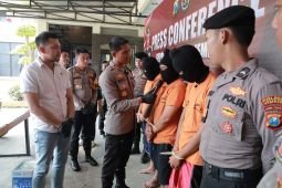 Terlibat penyalahgunaan BBM subsidi, Polres Jember tangkap karyawan SPBU