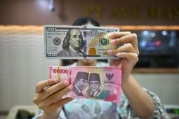 Rupiah menguat seiring kekhawatiran atas ekonomi AS meningkat