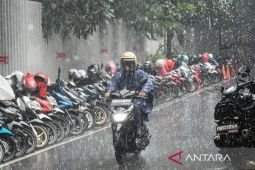 BMKG prakirakan Surabaya berpotensi diguyur hujan ringan pada Jumat