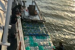 Bakamla gagalkan penyelundupan beras dan gula asal Malaysia