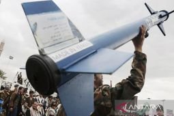Rudal Houthi hantam bandara Israel, sistem THAAD AS gagal cegat