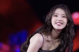 IU bersiap kembali dengan album baru "Flower Bookmark 3"